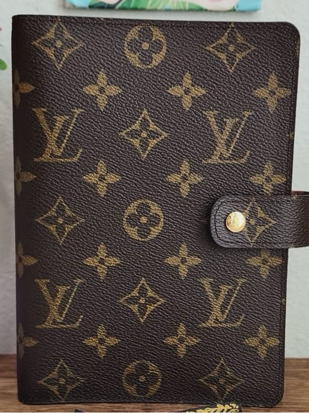 Louis Vuitton Medium Ring (MM) Agenda - Picture 3 of 16